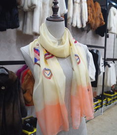 茶山這家廠瘋了,5000條絲巾免費送